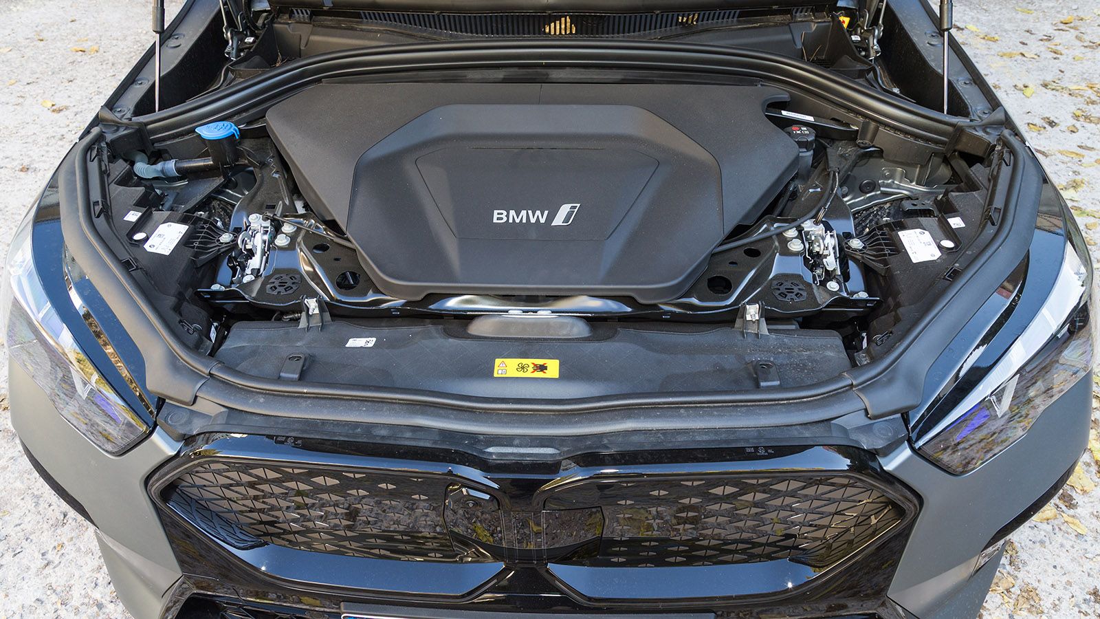 Bmw X2. Τι βαθμό παίρνει σε κατανάλωση, χώρους, επιδόσεις, εγγυήσεις.